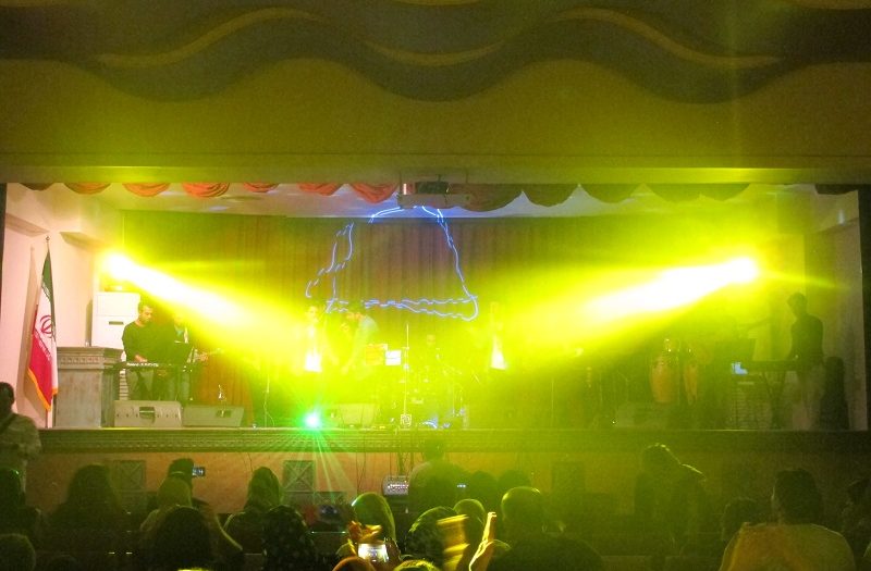 کنسرت Emo Band در سالن هتل نارنجستان